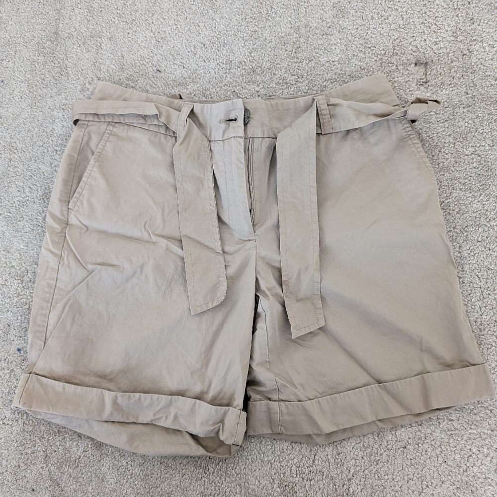 Lands End Khaki Roll up Dress Shorts with Belt